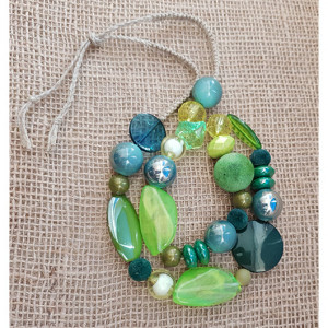 5587 długi, zielony naszyjnik, korale