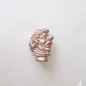 śmieszna przypinka, retro  przypinka, vintage broszka z buźką, grunge przypinka, boho przypinka