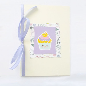 śmieszna kartka, kartka bez życzeń, kartka dla dziecka, pastelowa kartka, kartka z ciastkiem, fajna kartka, zaproszenie bez tekstu, podziękowanie