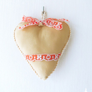 serduszko zawieszka, serduszko ozdoba, serduszko dekoracja do domu, ozdoba, zawieszka dekoracja