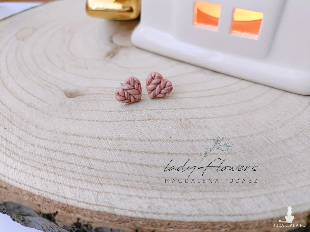 Kolczyki sweterkowe serduszka