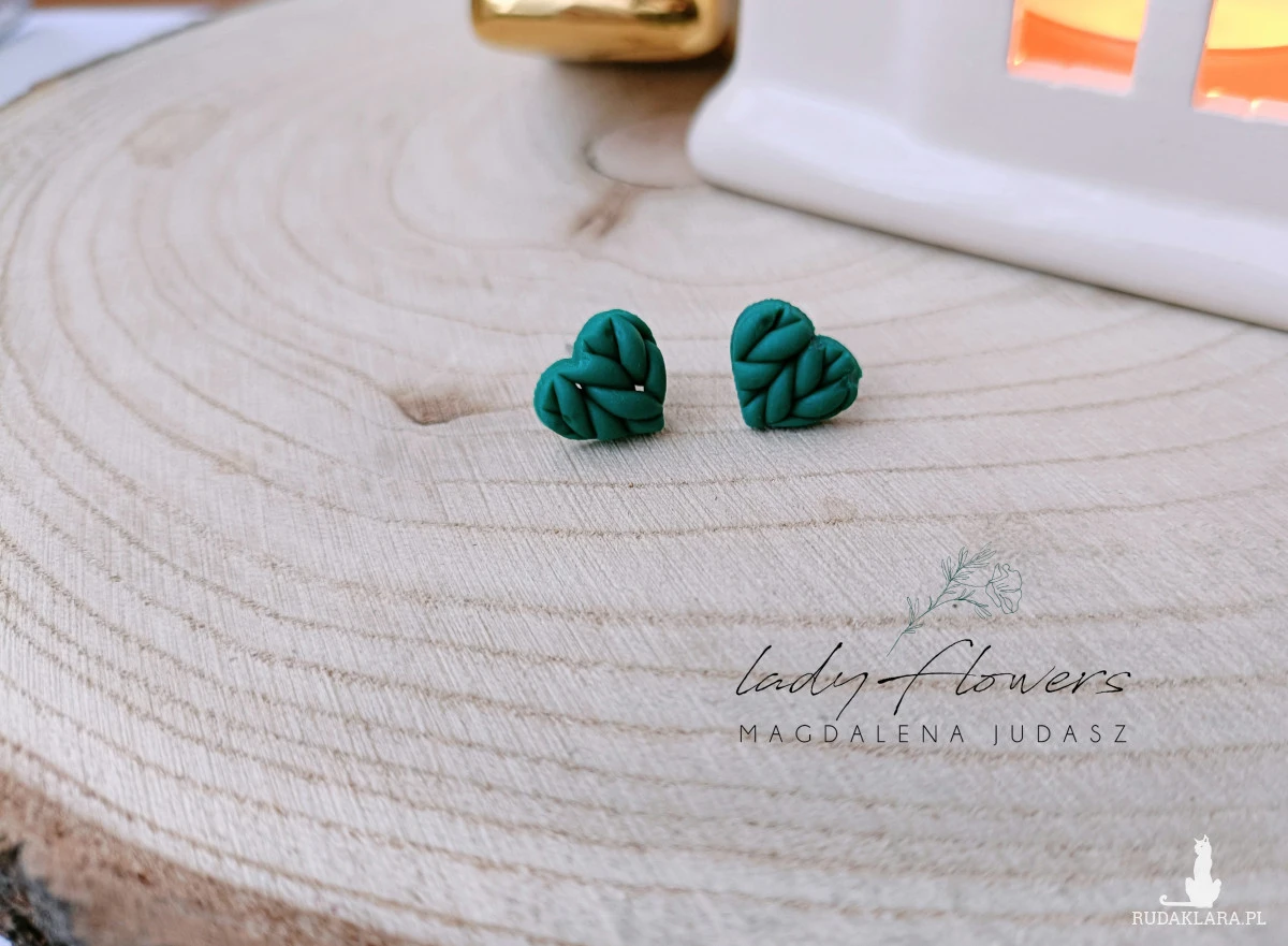 Kolczyki sweterkowe serduszka