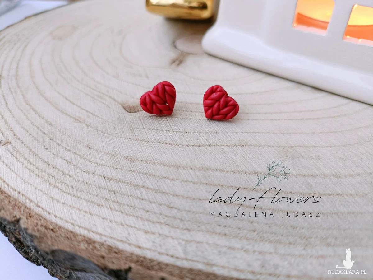 Kolczyki sweterkowe serduszka