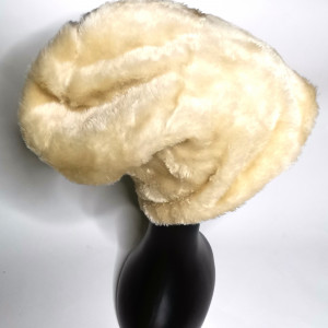 Czapka futrzana zimowa ecru