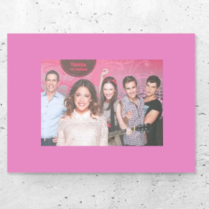 fajne plakaty do domu, filmowe plakaty A4, plakat Violetta, Violetta plakat A4, plakat z aktorami z serialu Violetta, plakat dla nastolatki, plakat z filmu Violetta, A4 plakaty na ścianę