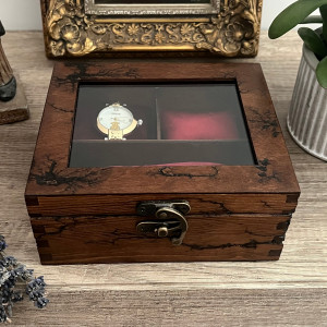 Drewniane pudelko na zegrki, etui na zegarki