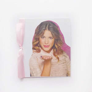 kartka z dziewczyną, kartka z aktorką, kartka z Martiną Stoessel, kartka z Violettą, Violetta kartka, kartka na 18, kartka dla nastolatki