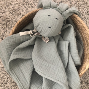 Muślinowy króliczek przytulanka