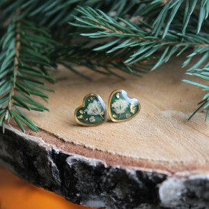 Złote kolczyki wkręty sztyfty żywica z żywicy kwiaty z kwiatami suszone prawdziwe kwiaty retro vintage zgniła zieleń serca serduszka