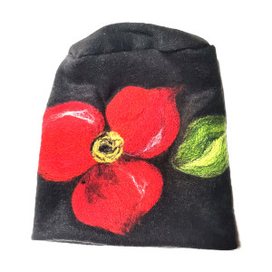 Czapka wełniana filcowana  zimowa handmade w kwiaty