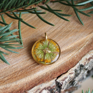 Złota zawieszka złoty wisiorek żółty kwiat naszyjnik żywica z żywicy suszone kwiaty z kwiatami naturalne żywe retro wisior kobiecy delikatny dziewczęcy