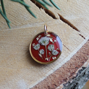 Złota zawieszka złoty wisiorek bordowa bordo kwiat naszyjnik żywica z żywicy suszone kwiaty z kwiatami naturalne żywe retro wisior kobiecy delikatny dziewczęcy