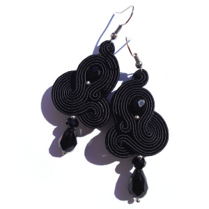 KOLCZYKI SUTASZ czarne klasyczne