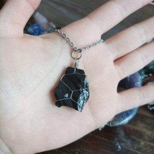 Naszyjnik z Obsydianem śnieżnym