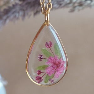 Złota łezka zawieszka złoty wisiorek kwiat naszyjnik żywica z żywicy suszone kwiaty z kwiatami naturalne żywe kwiaty różowe róż