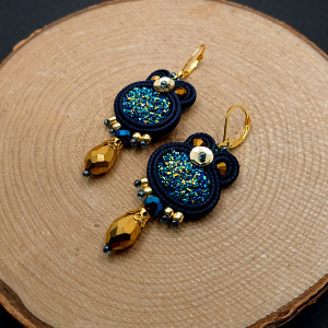 GRANATOWO-ZŁOTE KOLCZYKI SUTASZ Z ŻYWICĄ