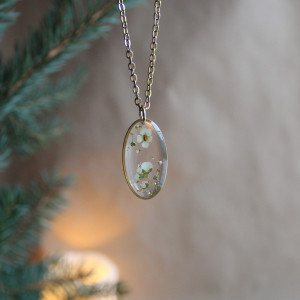 Złota zawieszka złoty wisiorek naszyjnik żywica z żywicy kwiaty z kwiatami jajowata retro naturalna różowe delikatna dziewczęca kobieca