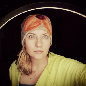 Czapka wełniana filcowana  zimowa handmade w kwiaty