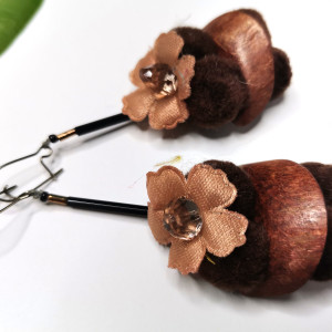 Kolczyki kwiaty pompony