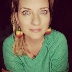 Klipsy lekkie duze piankowe truskawki