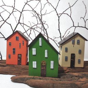 Drewniane domki dekoracyjne - prezent, ozdoba.