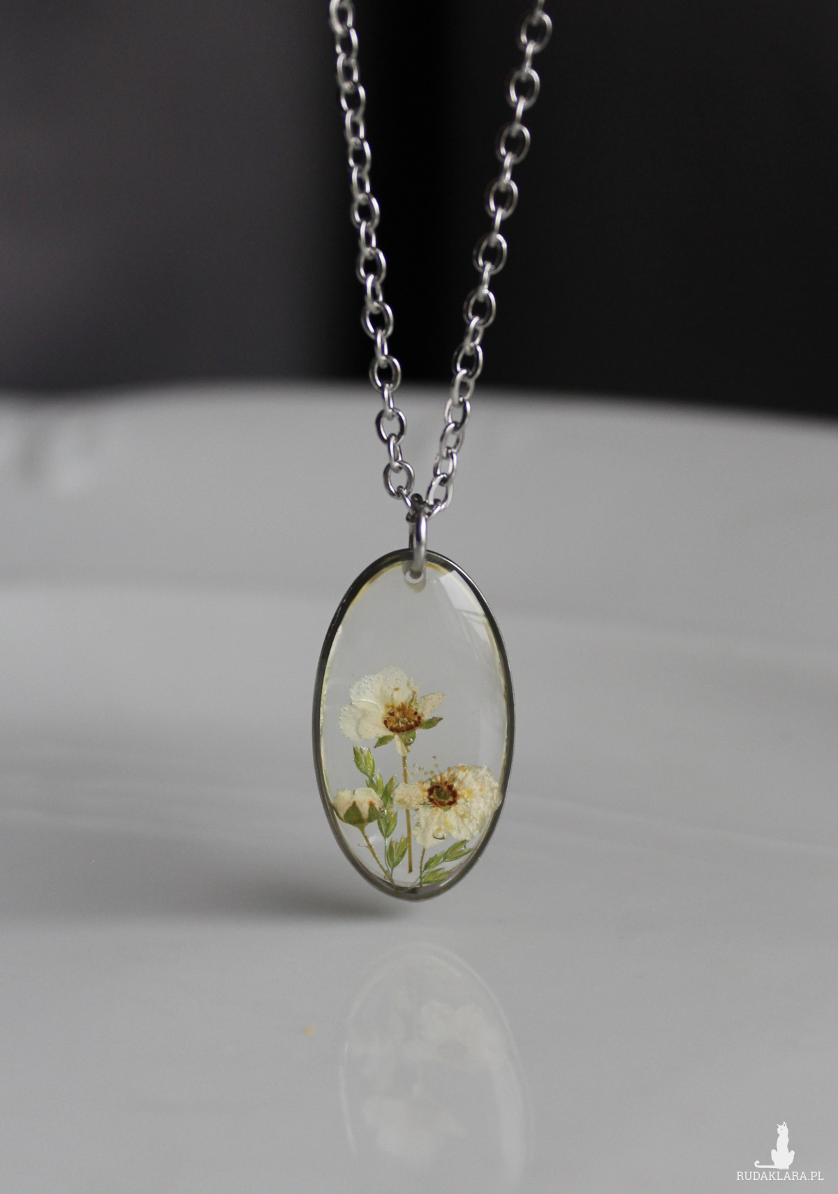 Srebrna zawieszka srebrny wisiorek naszyjnik żywica z żywicy kwiaty z kwiatami jajowata retro naturalna różowe delikatna dziewczęca kobieca