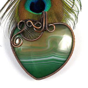 Agat, Miedziany wisior z agatem zielono białym serce, ręcznie wykonany, prezent dla niej, prezent dla mamy prezent urodzinowy biżuteria autorska
