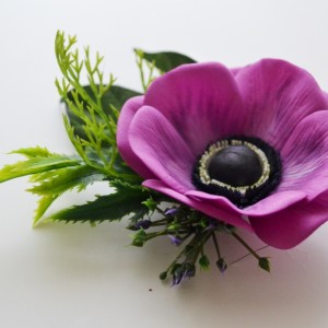 Ślubna spinka - zawilec