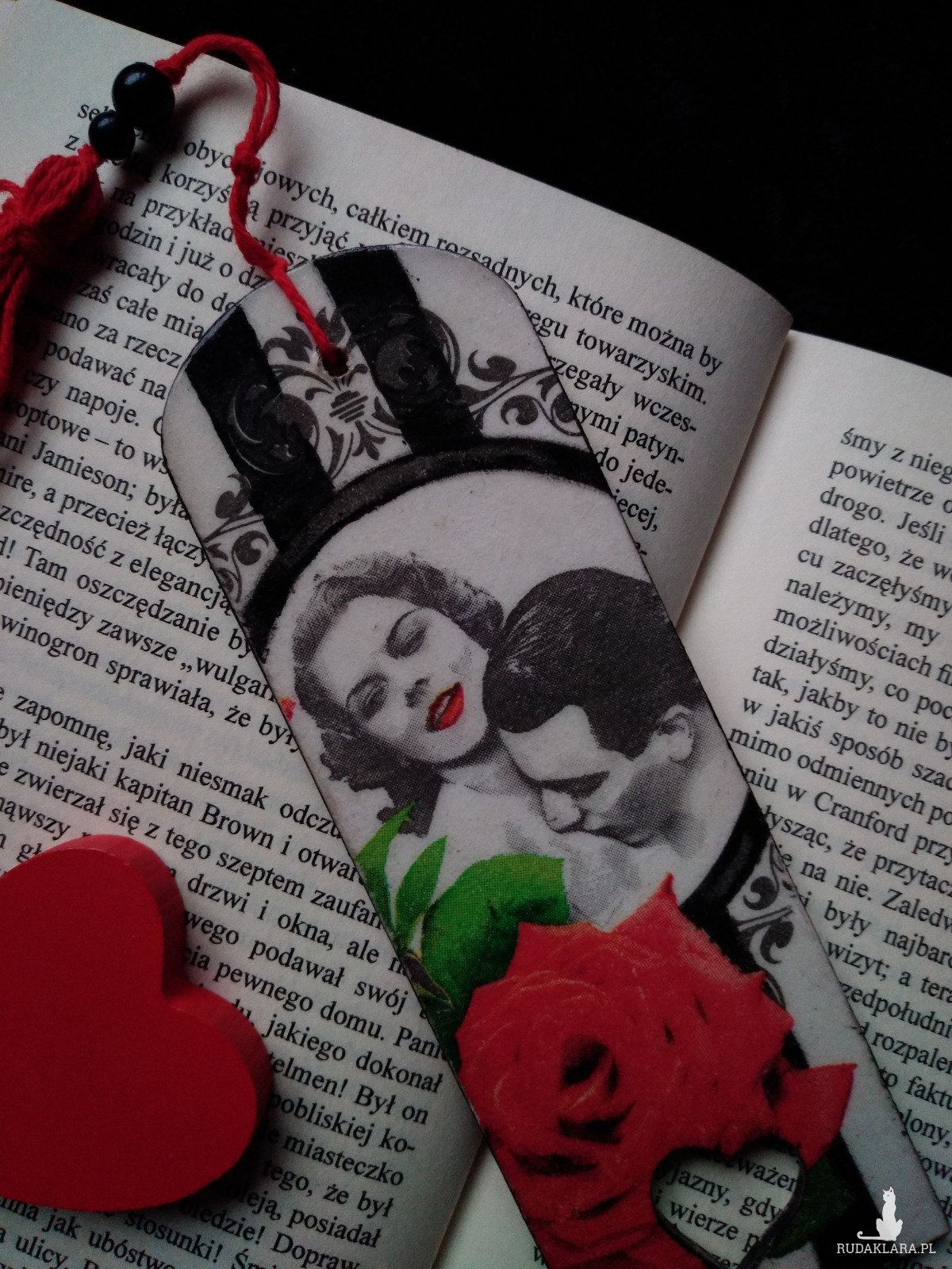 Drewniana Zakładka do książki Zakochani Love retro vintage Miłość czerwone akcenty róże decoupage