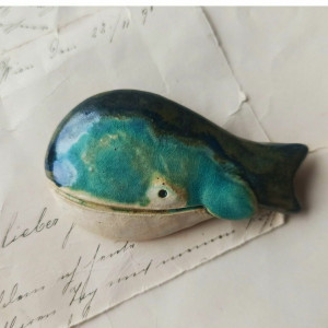 Broszka płetwal błękitny