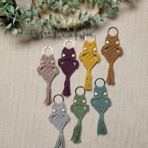 Breloczek sówka makrama