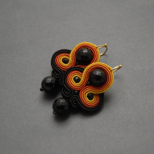 kolorowe kolczyki / klipsy sutasz z onyksem