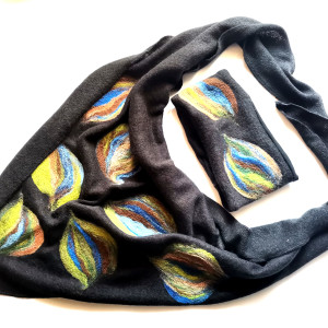 komplet wełniany czarny wełna merynosy kwiaty