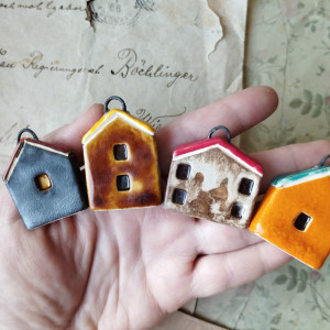 Zestaw 4 domków z zaczepami