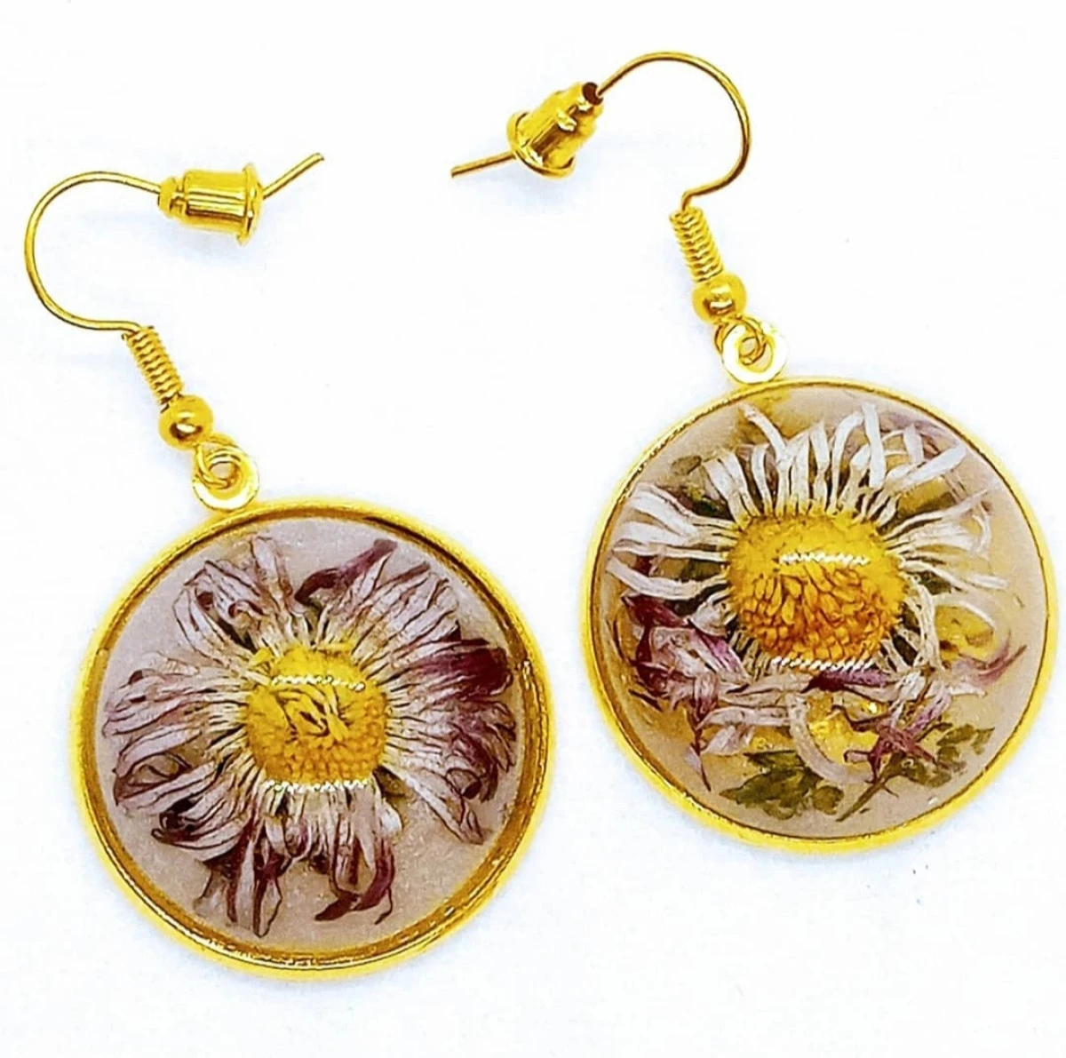 kolczyki stokrotki duże wiszące żywica stal