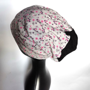 Czapka szara w kwiatki damska