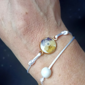 Bransoletka z fiołkiem bransoletka z bratkiem bransoletka z żywicy