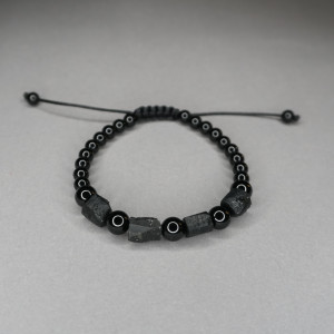 Bransoletka ochronna z turmalinem.