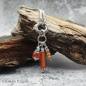 Wisiorek chainmaille - karneol, jadeit