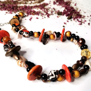 Naszyjnik koralikowy różnorodny