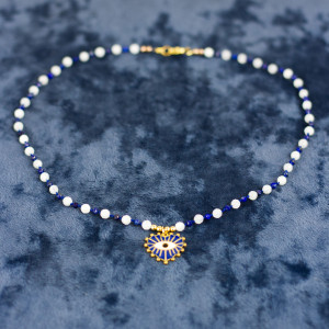 naszyjnik serce z kamieni księżycowych i lapisów