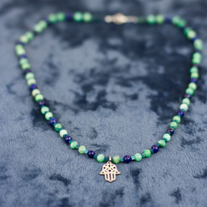 naszyjnik hamsa z amazonitu, lapisu i hematytu