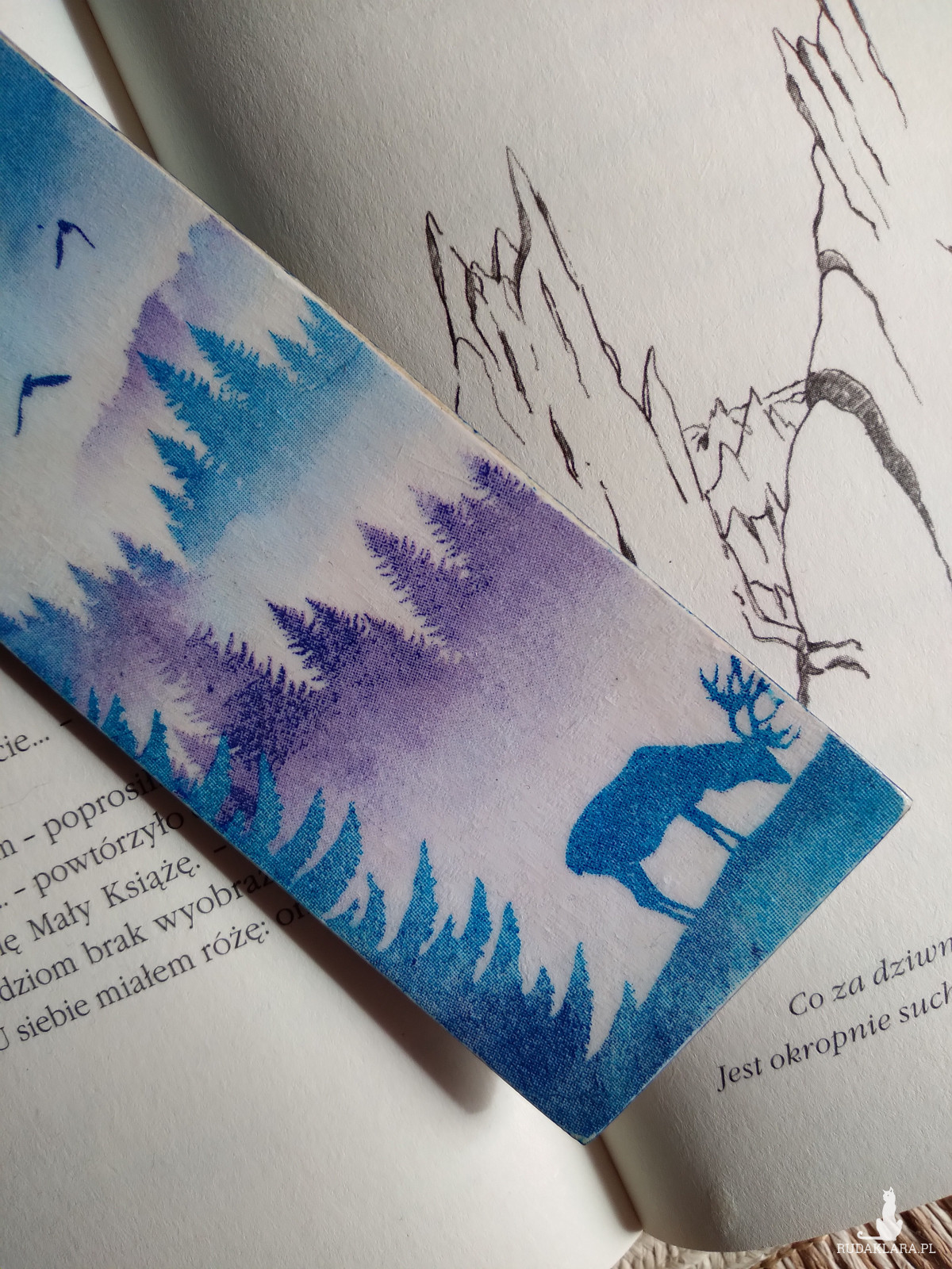 Drewniana zakładka do książki dostojny jeleń jelonek góry las we mgle decoupage