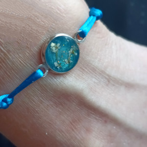 Niebieska bransoletka regulowana