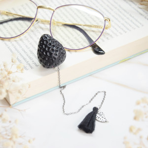 Biżuteryjna Zakładka Truskawka