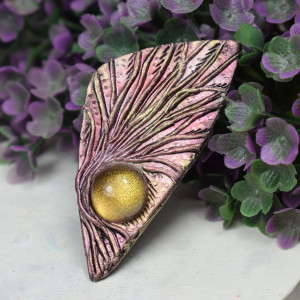 Broszka "Doreen" w odcieniach różu i złota