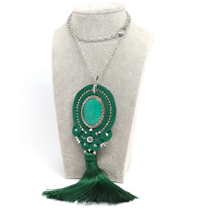 Wisiorek sutasz z malachitem i chwostem