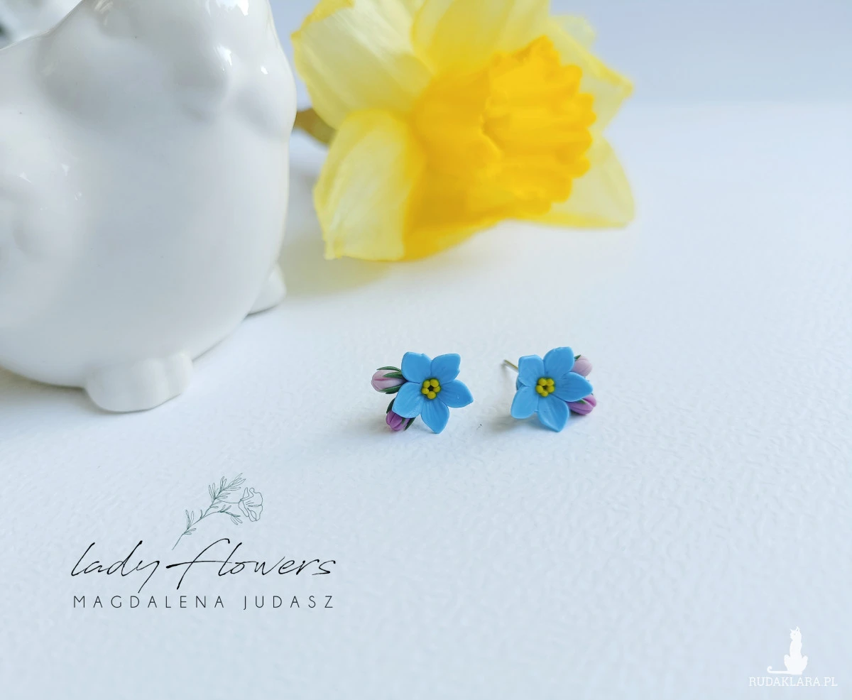 Kolczyki z niezapominajkami
