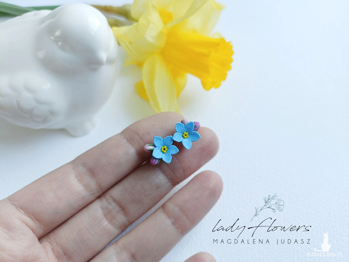 Kolczyki z niezapominajkami