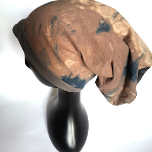 Czapka ręcznie farbowana smerfetka